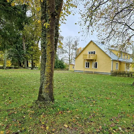 Pueha Guesthouse * Puha