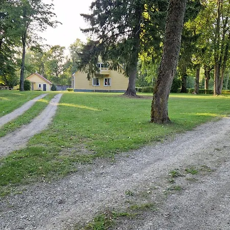 Pueha Guesthouse Puha